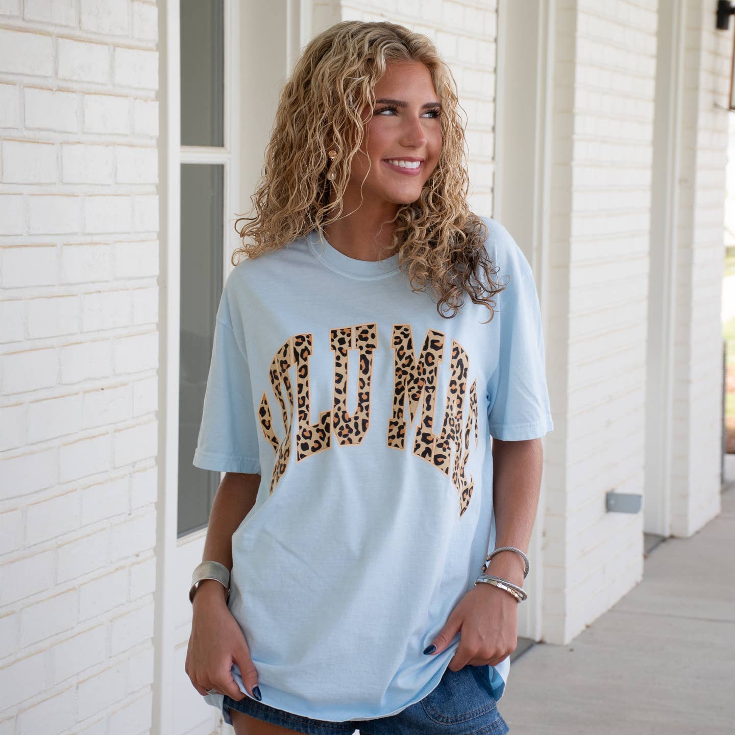 Lulu Mac Chambray Leopard Tee