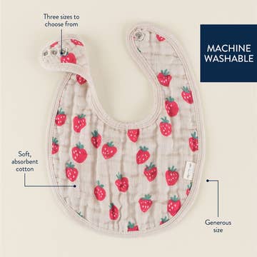 Itzy Strawberry Bibs Set