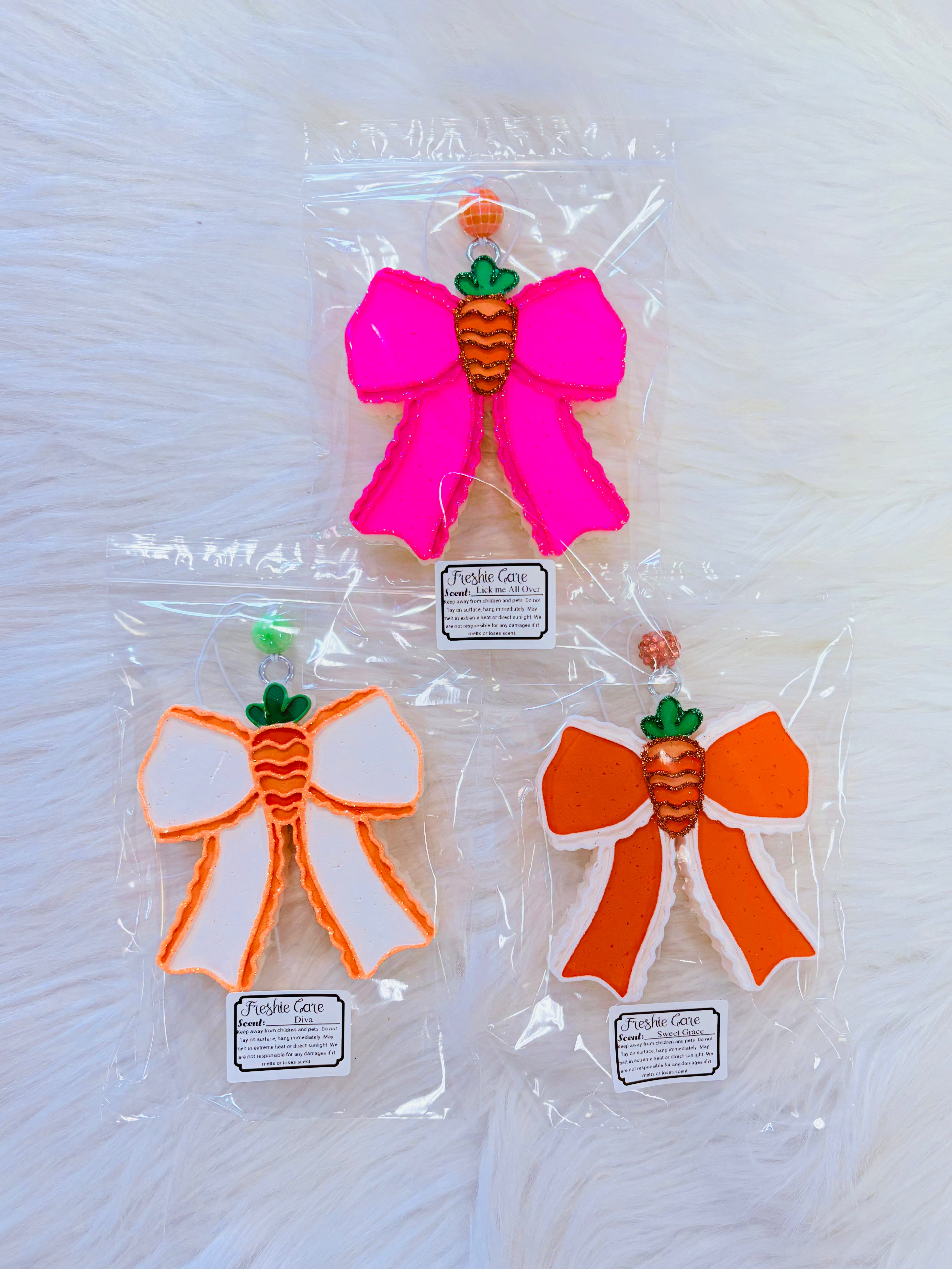 Carrot Bow Freshie