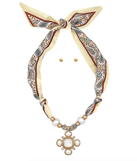 Pendant Scarf Necklace Set