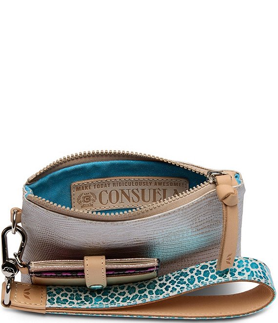 Consuela|Celeste Combi