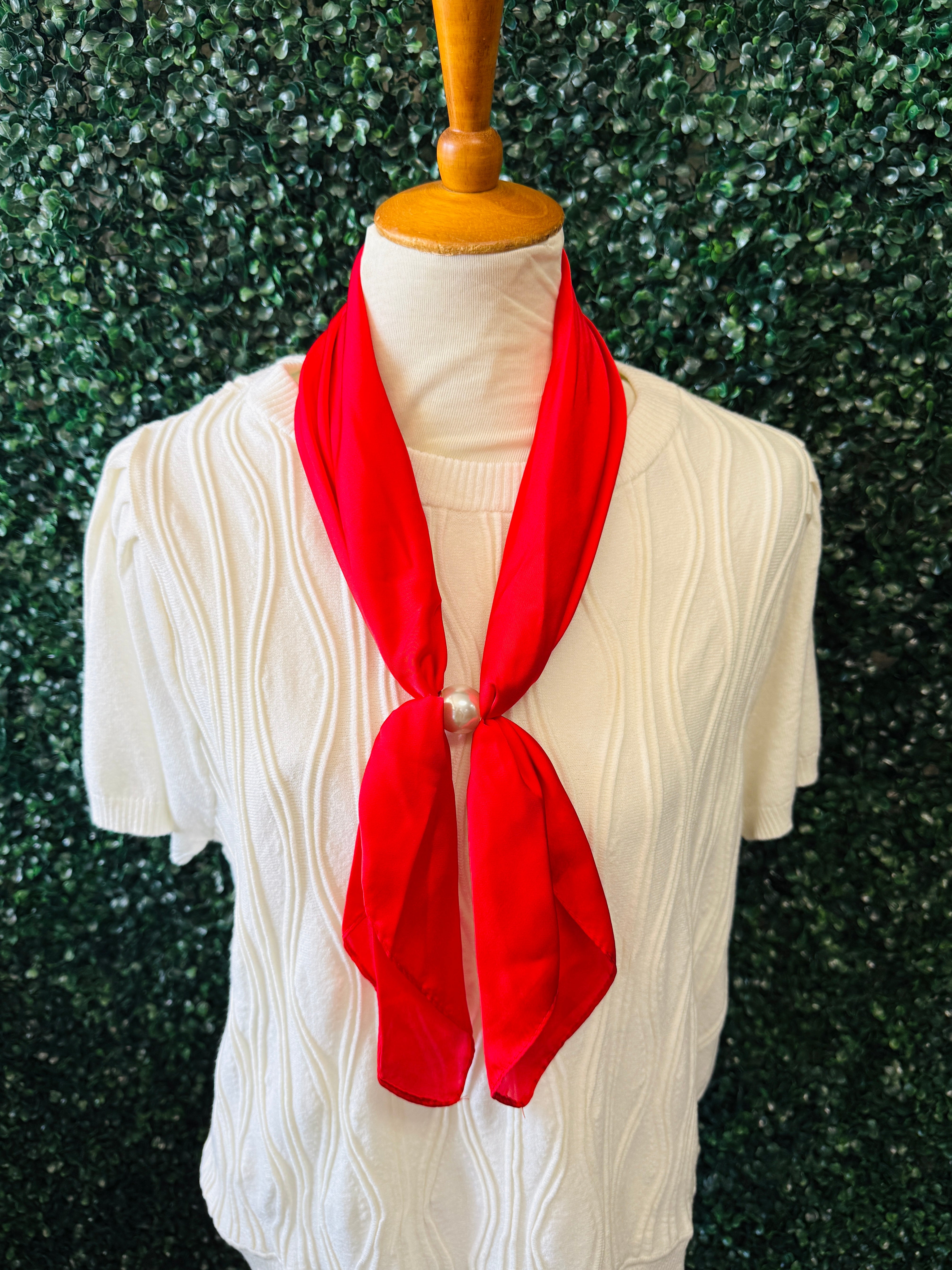Solid Pearl Closure Scarf Necklace