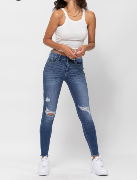 Mid Rise Fray Crop Skinny