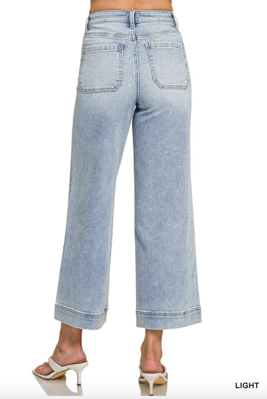 Light Wash Pintuck Detail Jeans