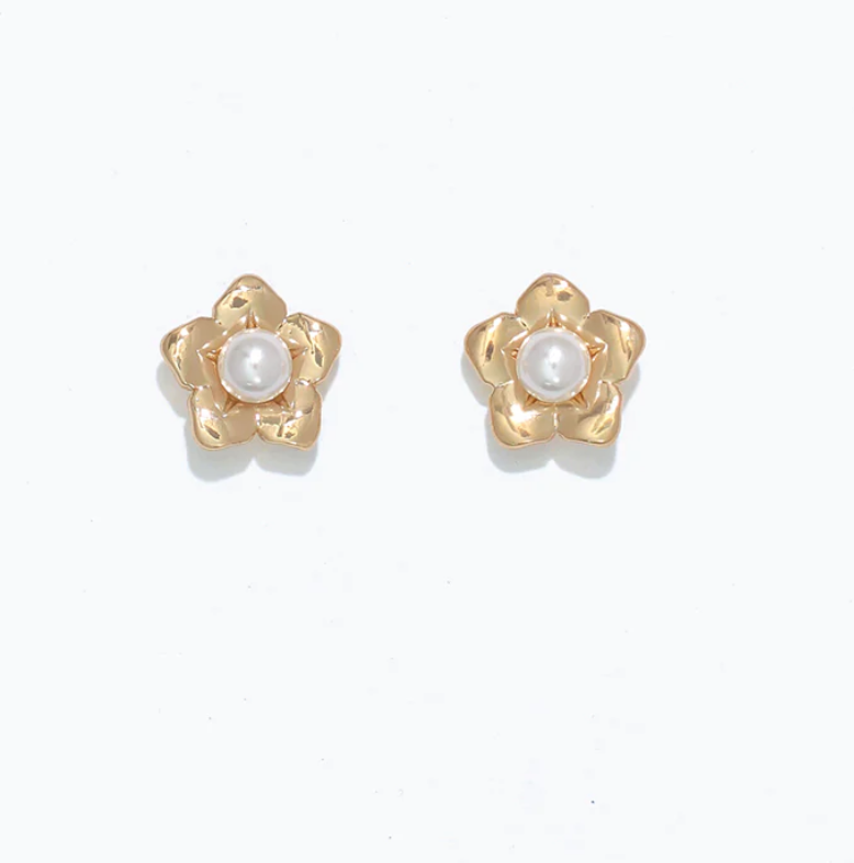 Cuties Pearl Earrings